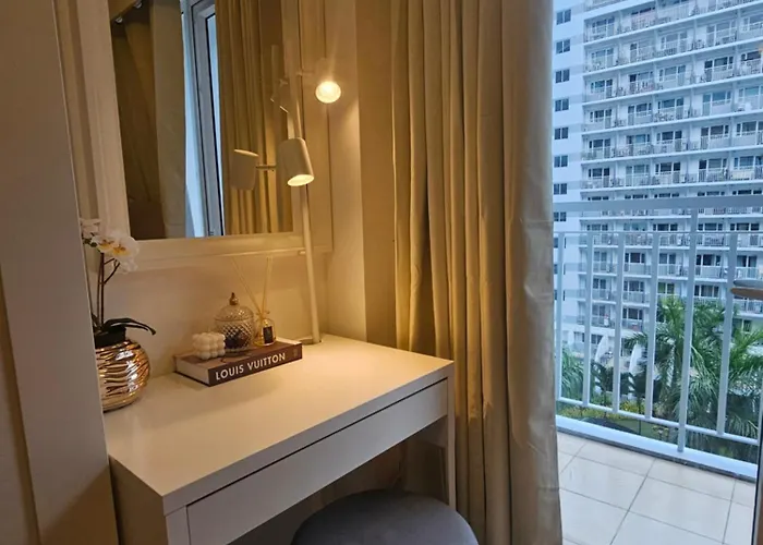 Cozy 1br Balcony Pool View With Wifi & Netflix Near Moa And Naia Airport